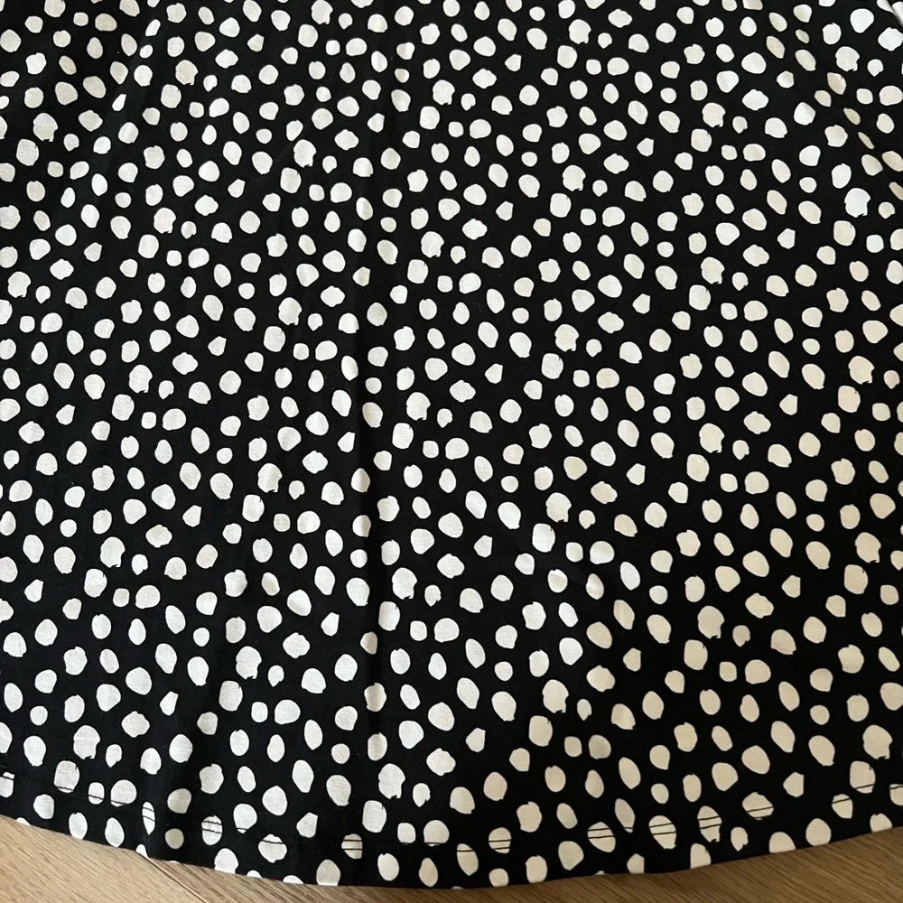 Hanna Andersson Black and White Polka Dot Swing Dress Size 130/8 - Picture 3 of 3